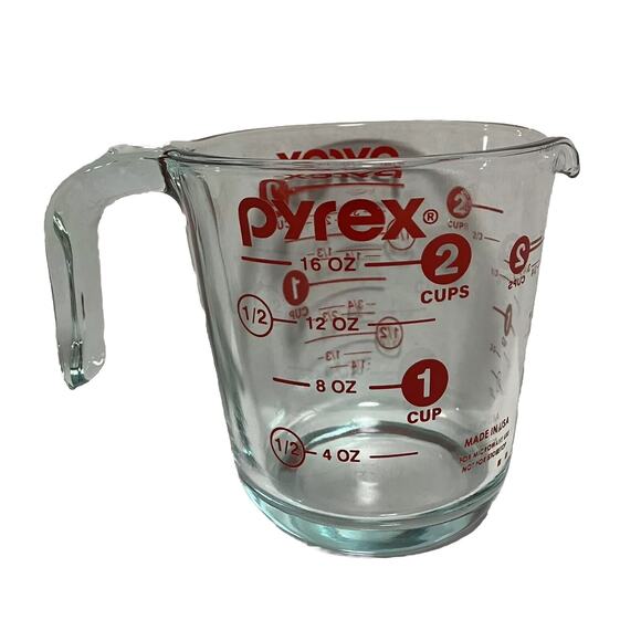 Glass Pyrex 16 oz. Measuring Cup with Handle Microwave Safe Made In USA - Picture 1 of 8